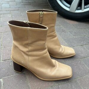 Alohas Tan Ankle Heeled Boots